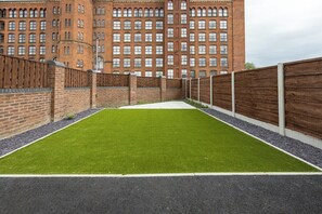 Property grounds - The Stanbury Residence (Manchester)