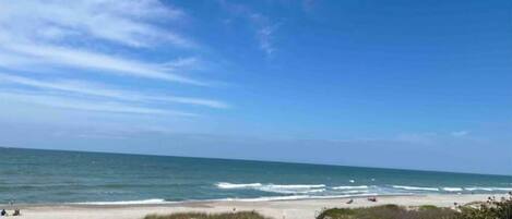 Liegestühle, Strandtücher