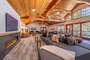 Smart TV, fireplace, video games, table tennis