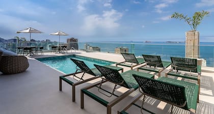 (1008) Apartamento com 1 Quarto e Vista para o Cristo