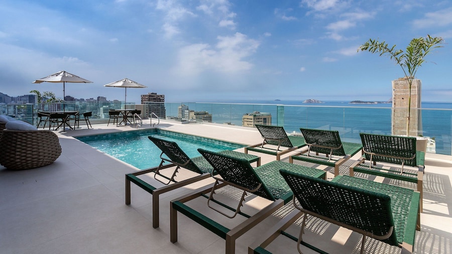 (1008) Apartamento com 1 Quarto e Vista para o Cristo