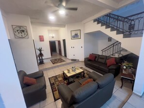 32-Zoll-Smart-TV mit Digitalempfang