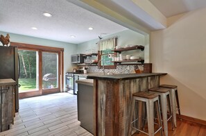 Fridge, microwave, oven, stovetop - Spacious 4BR / 5 Bath Home - Hot Tub / Pool Table / Ample Private Outdoor Space! (Pittsfield)