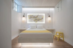 2 chambres, coffres-forts dans les chambres, fer et planche à repasser