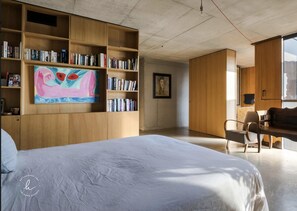 3 soverom, strykejern/-brett, wi-fi og sengetøy