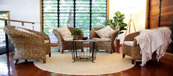 Picnic House, luxurious tropical house