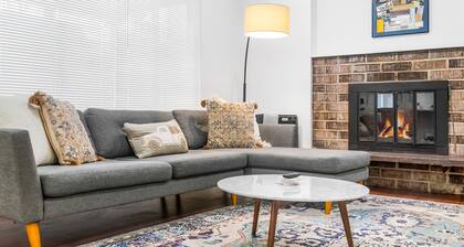 Seattle Cloud 2BR Prime Location