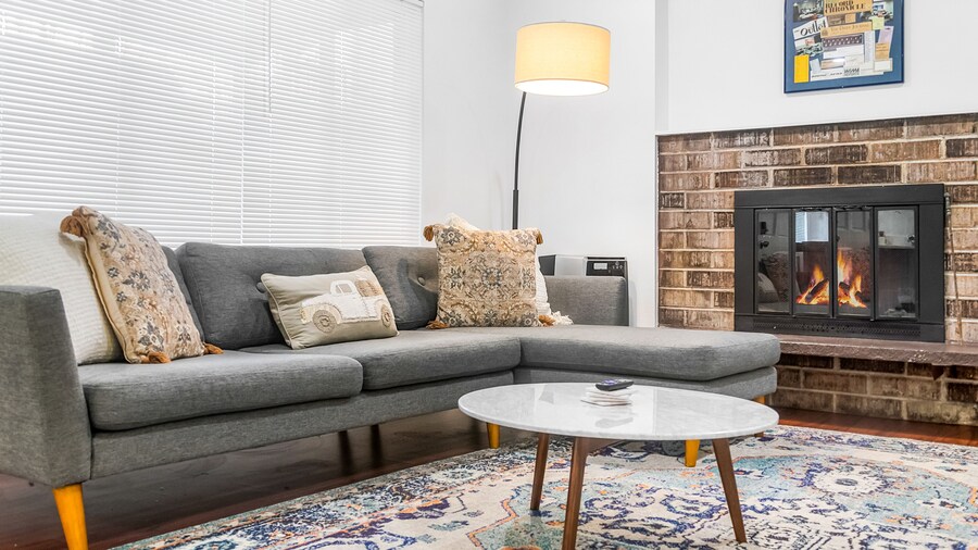 Seattle Cloud 2BR Prime Location