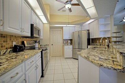 Huge Port Charlotte Pool Home Close to resort and Downtown PUNTA GORDA.