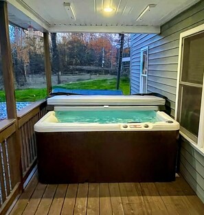 Bain à remous intérieur