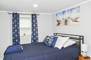 Iron/ironing board, free WiFi, bed sheets