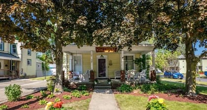 Guest House in the heart of Watkins Glen!