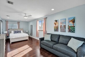 4 chambres, fer et planche à repasser, Wi-Fi gratuit, draps fournis