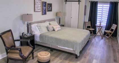 The Perfect Place now with a king size bed