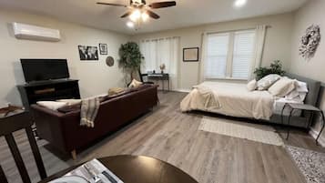 1 habitación, escritorio, wifi y ropa de cama