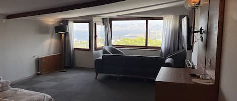 Luxury-Zimmer | 1 Schlafzimmer, Minibar, Zimmersafe, Verdunkelungsvorhänge