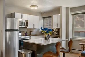 Fridge, oven, stovetop, dishwasher - Luxury Living in the Heart of Capitol Hill - Gorgeous Flat wt Paid Parking Avlb (Seattle)