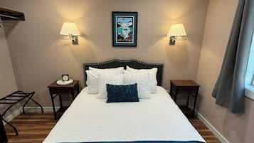 4 bedrooms, desk, free WiFi, bed sheets