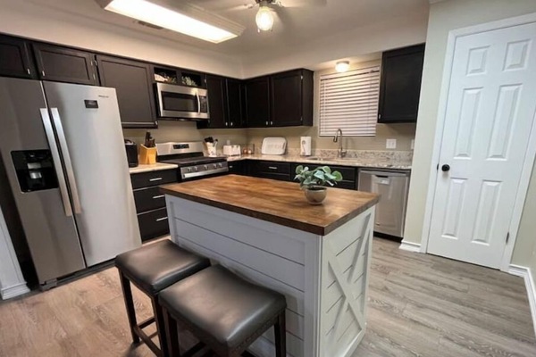 Microones, forn, placa de cuina i rentaplats