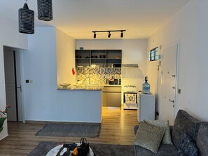 Interior - Family sized condo with pool and sports bar 30 min from the city (Tatu City)