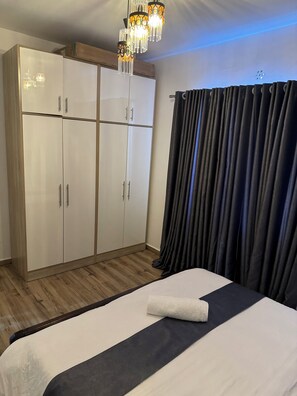 2 Schlafzimmer, Bügeleisen/Bügelbrett, WLAN, Bettwäsche