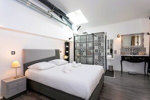 7 Schlafzimmer, Schreibtisch, Bügeleisen/Bügelbrett, kostenloses WLAN