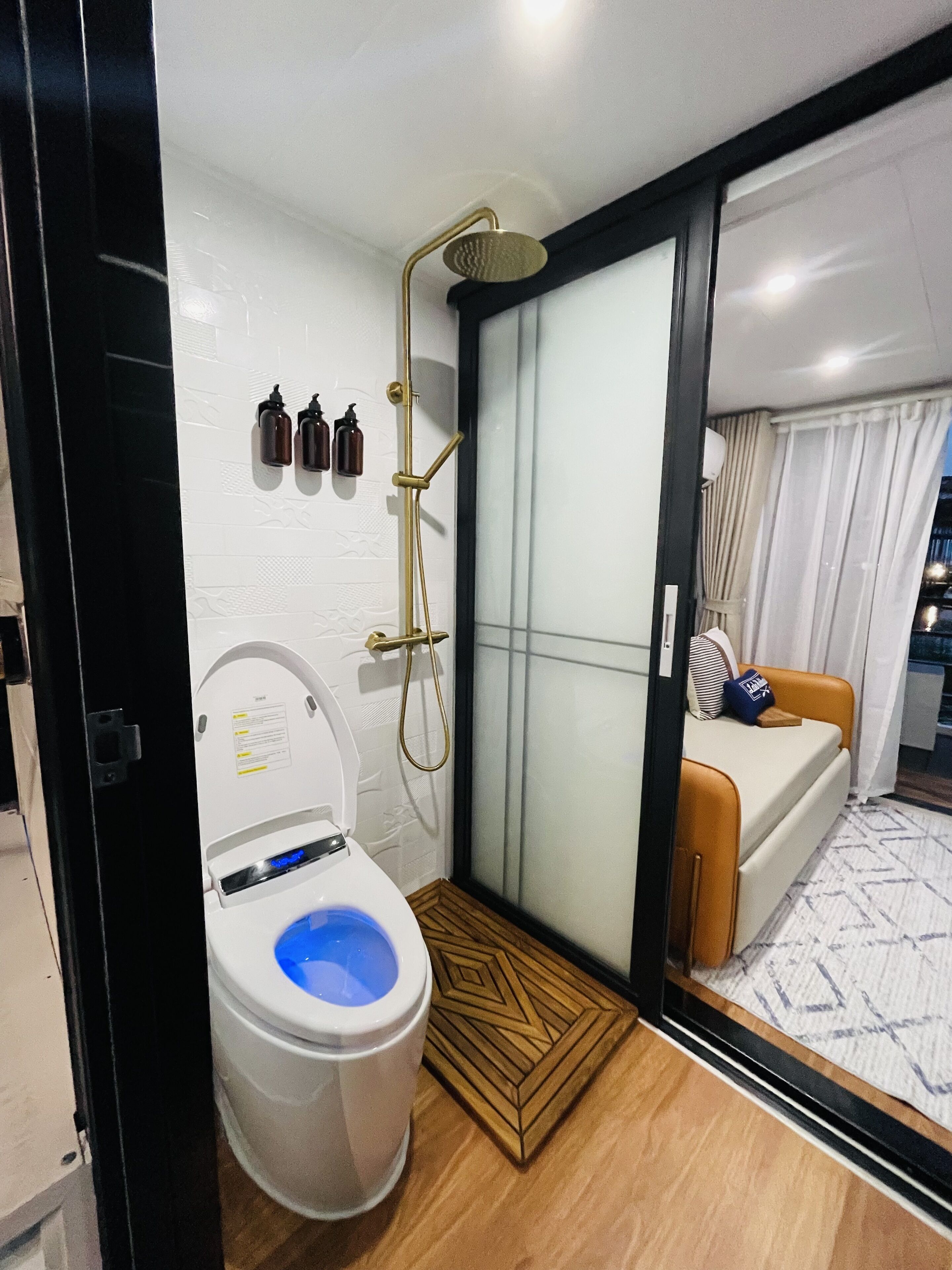 Hair dryer, towels, soap, toilet paper