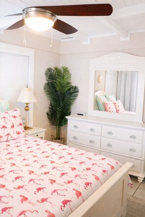 3 bedrooms, in-room safe, desk, iron/ironing board