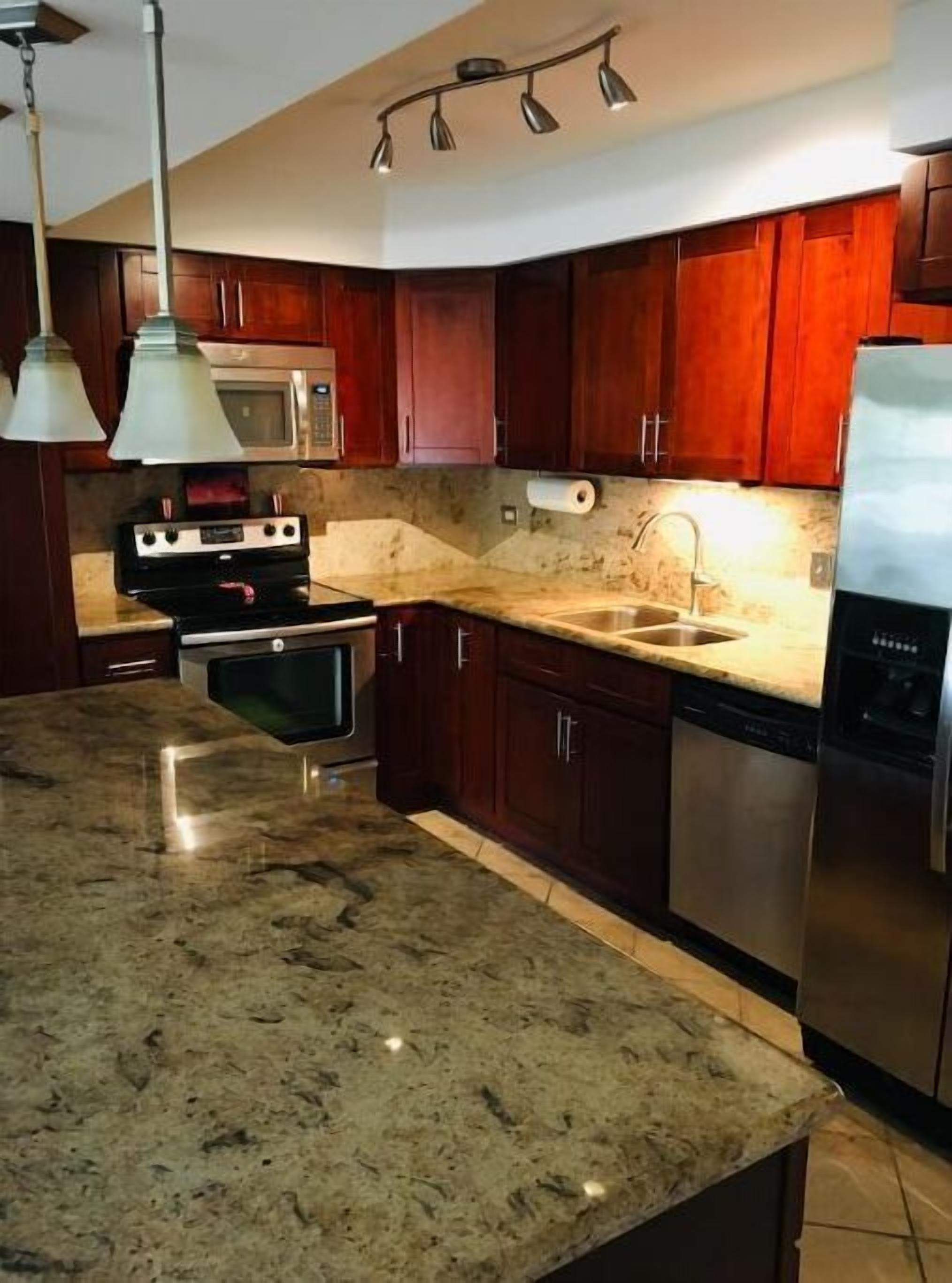 KALANIKAI! 5 MIN WALK FROM POPULAR ALI’I DRIVE - Photo 8