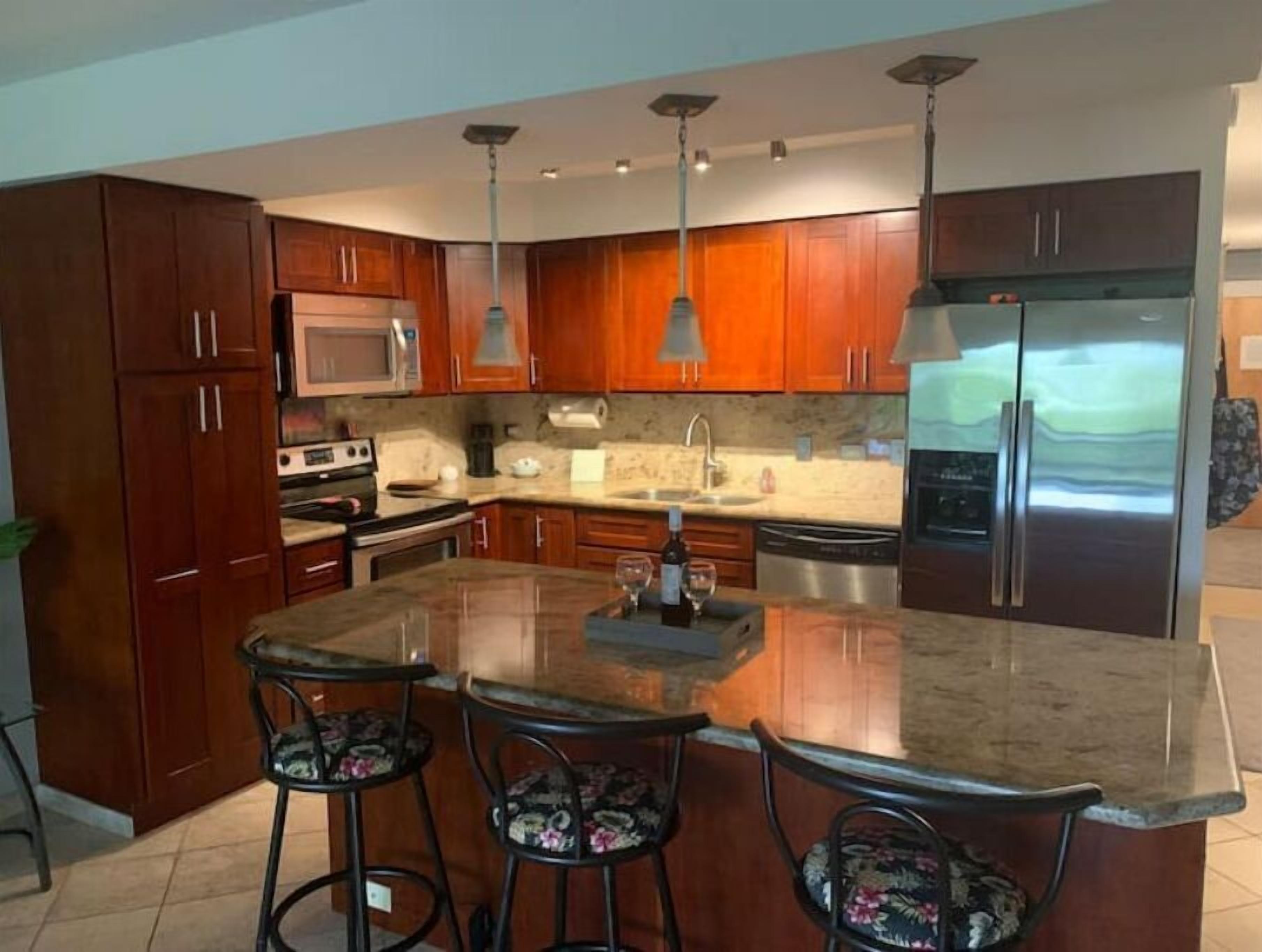 KALANIKAI! 5 MIN WALK FROM POPULAR ALI’I DRIVE - Photo 7