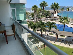 Deluxe Apartment | Terrace/patio - MARAZUL104 (Acapulco)