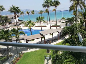 Deluxe Apartment | Terrace/patio - MARAZUL104 (Acapulco)