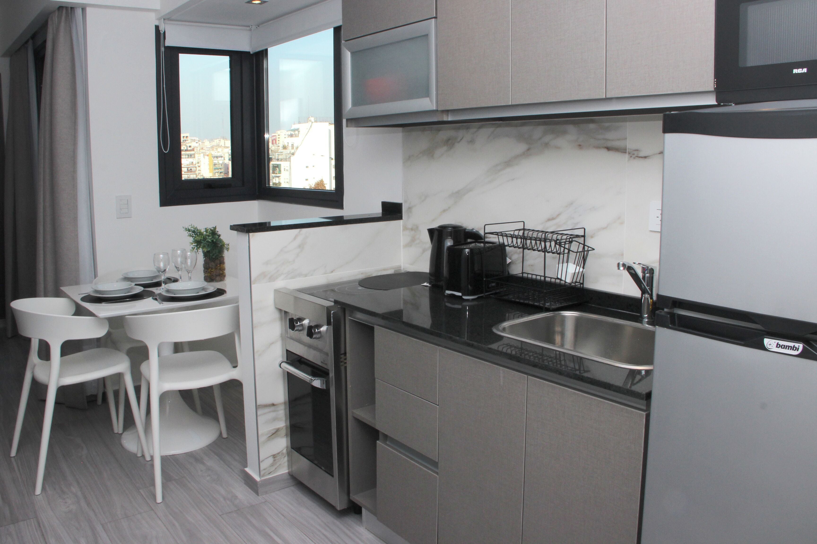 Studio (Triple) | Bếp riêng | Tủ lạnh, lò vi sóng, lò nướng, bếp nấu 