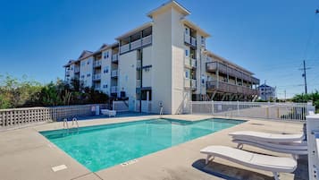 Außenpool (je nach Saison geöffnet)