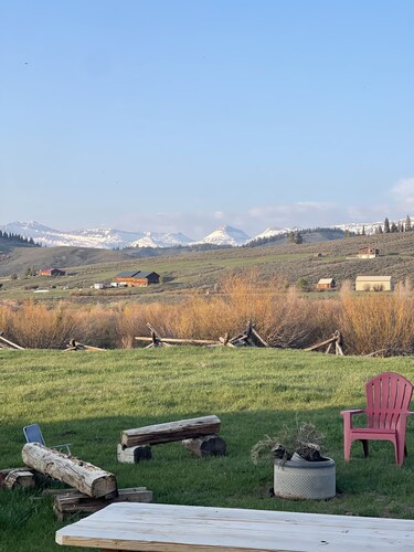 Private Hoback River Cabin en Route to Jackson Hole and Yellowstone 