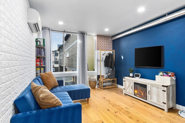 Classic Apartment | Living area | TV