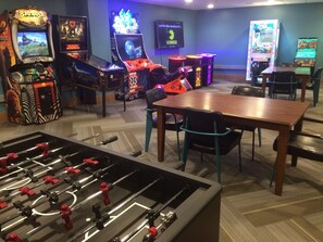 Spielezimmer