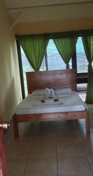 Chambre Quadruple Standard | Wi-Fi gratuit, accès pour personnes à mobilité réduite