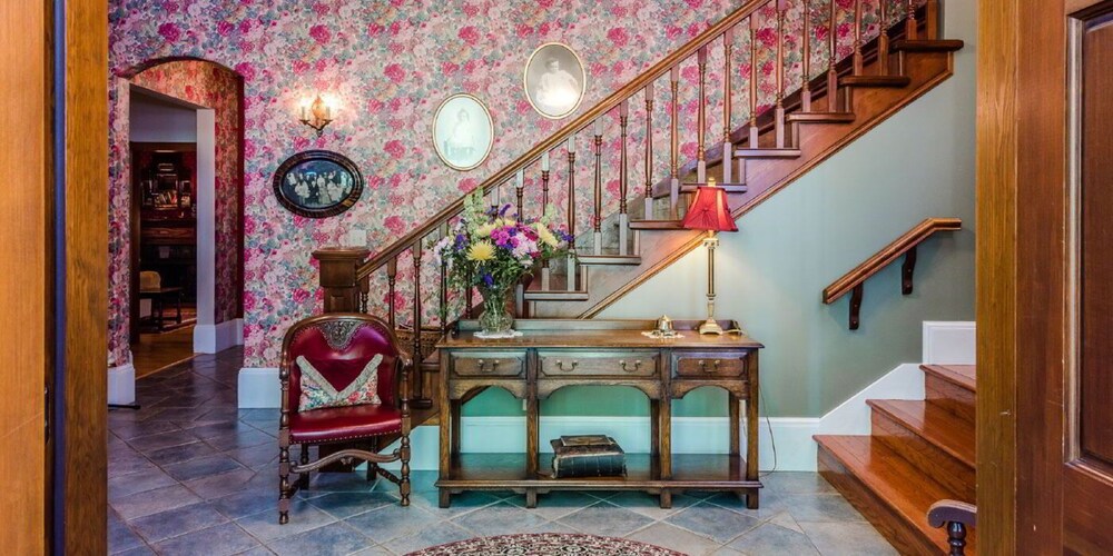 Forest Escape Luxury Retreat for Large Groups Roberts Creek Vrbo