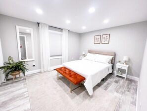 4 bedrooms, desk, iron/ironing board, travel cot