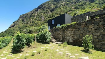 Design Villa, 1 Bedroom, Non Smoking, Ocean View | Garden view