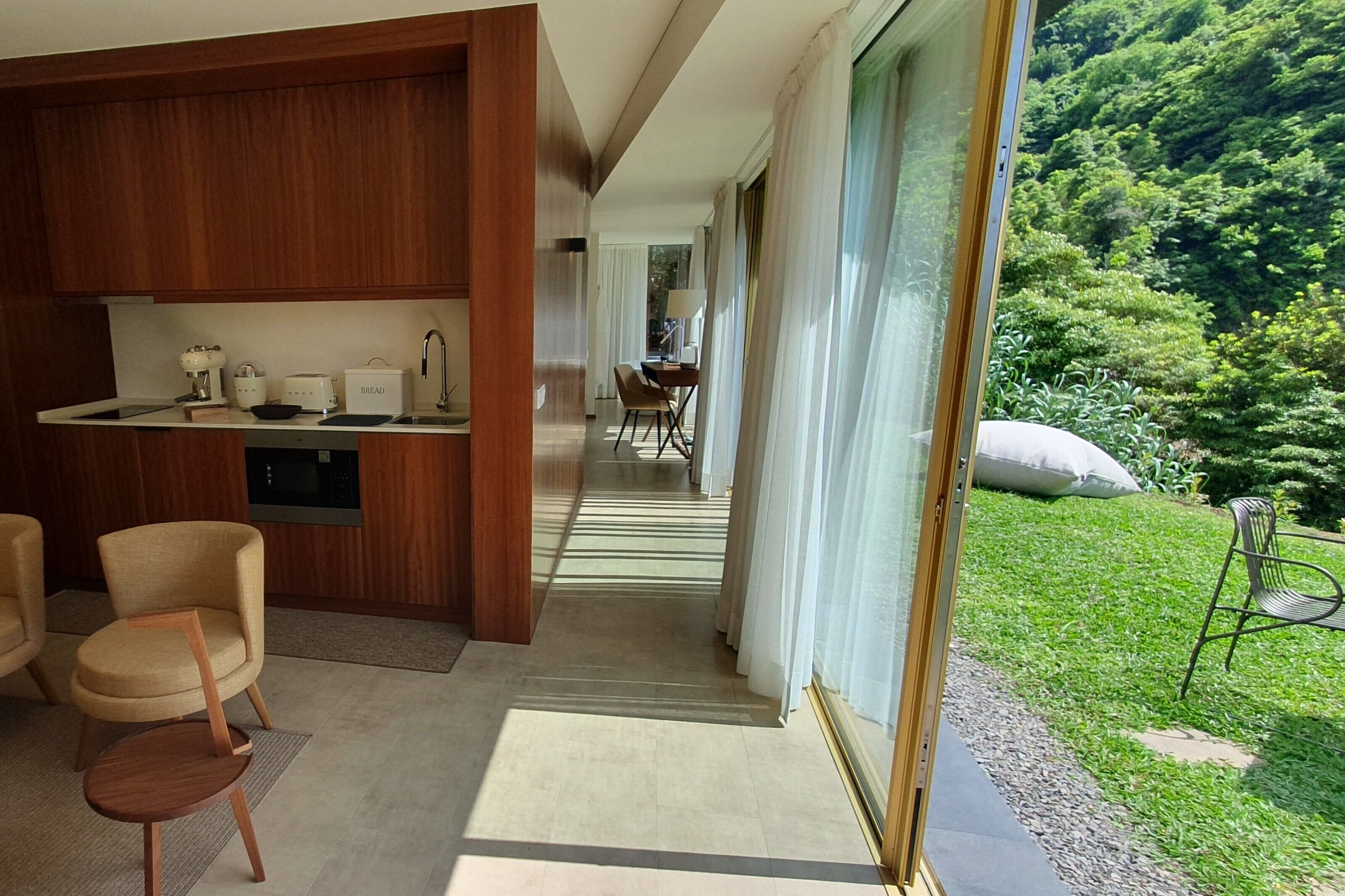 Vila com design assinado, 1 quarto, para não fumantes, vista para o oceano | 1 quarto, lençóis italianos Frette, roupas de cama premium
