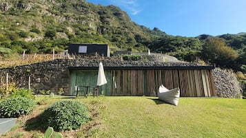 Signature Villa, 1 Bedroom, Non Smoking, Ocean View | Garden view