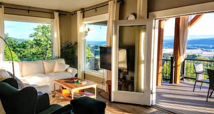Framed by Nature: Picture Windows with River Views: Kalama Oaks' Panorama Suite