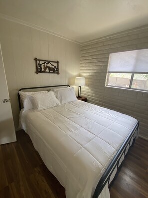 2 Schlafzimmer, Schreibtisch, kostenloses WLAN, Bettwäsche