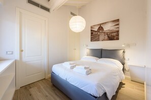 1 bedroom, iron/ironing board, WiFi, bed sheets - Santa Croce Top in Florence by Mmega (Firenze)