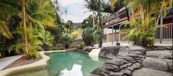 Large amazing home with Beautiful Pool, Mountain views, Relax Unwind Enjoy 