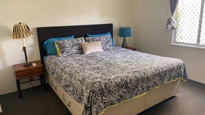 4 bedrooms, iron/ironing board, free WiFi, bed sheets