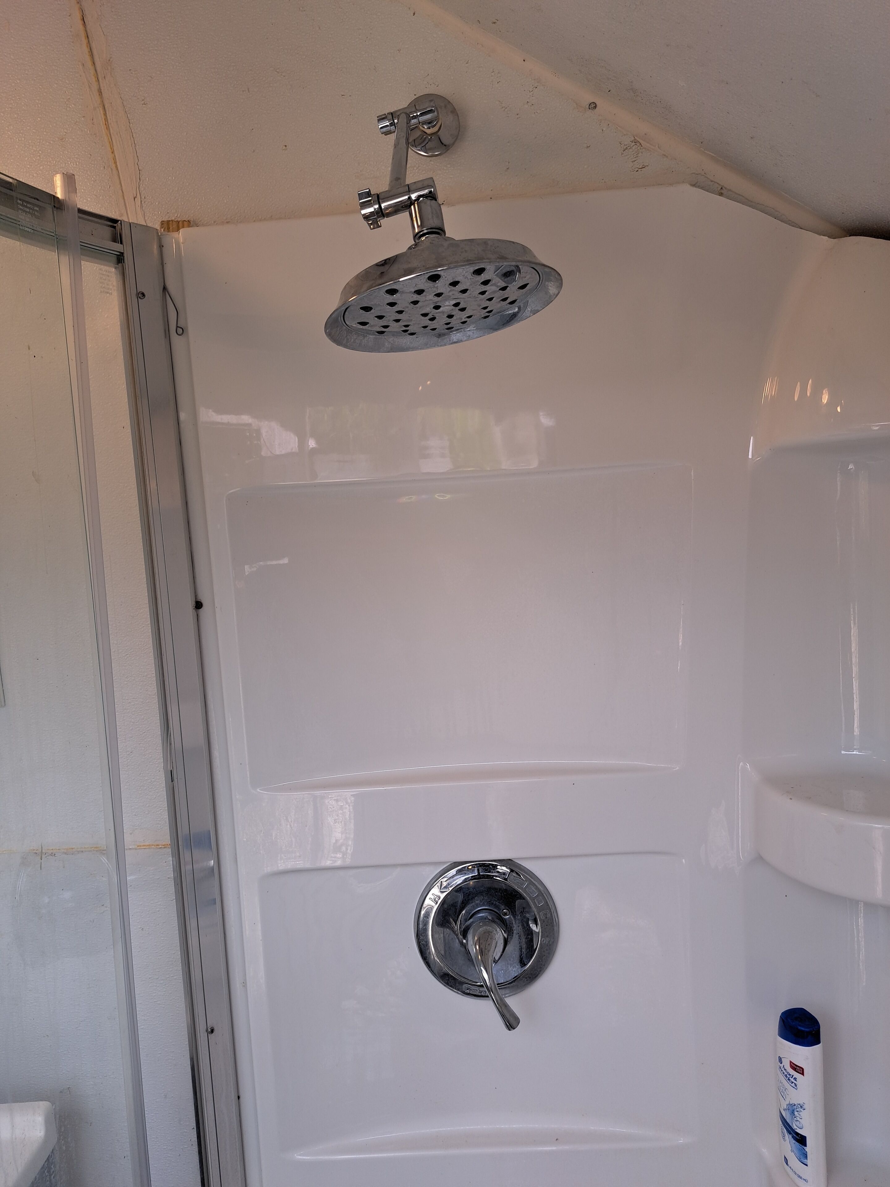 Handtücher, Seife, Toilettenpapier