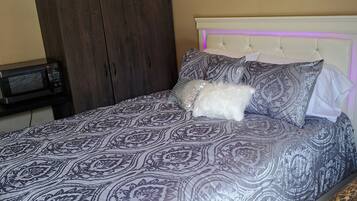 2 chambres, fer et planche Ă repasser, Wi-Fi, draps fournis